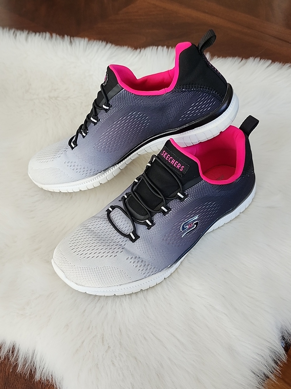 Skechers Gradient Athletic Sneakers with Hot Pink Lining, 7